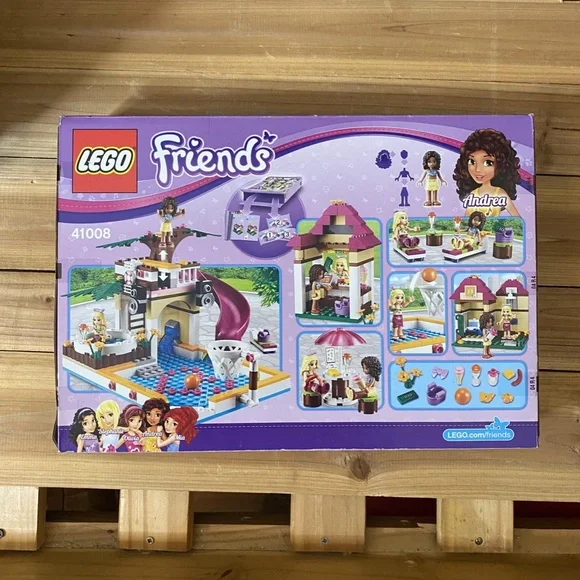 LEGO Friends Heartlake City Pool Set